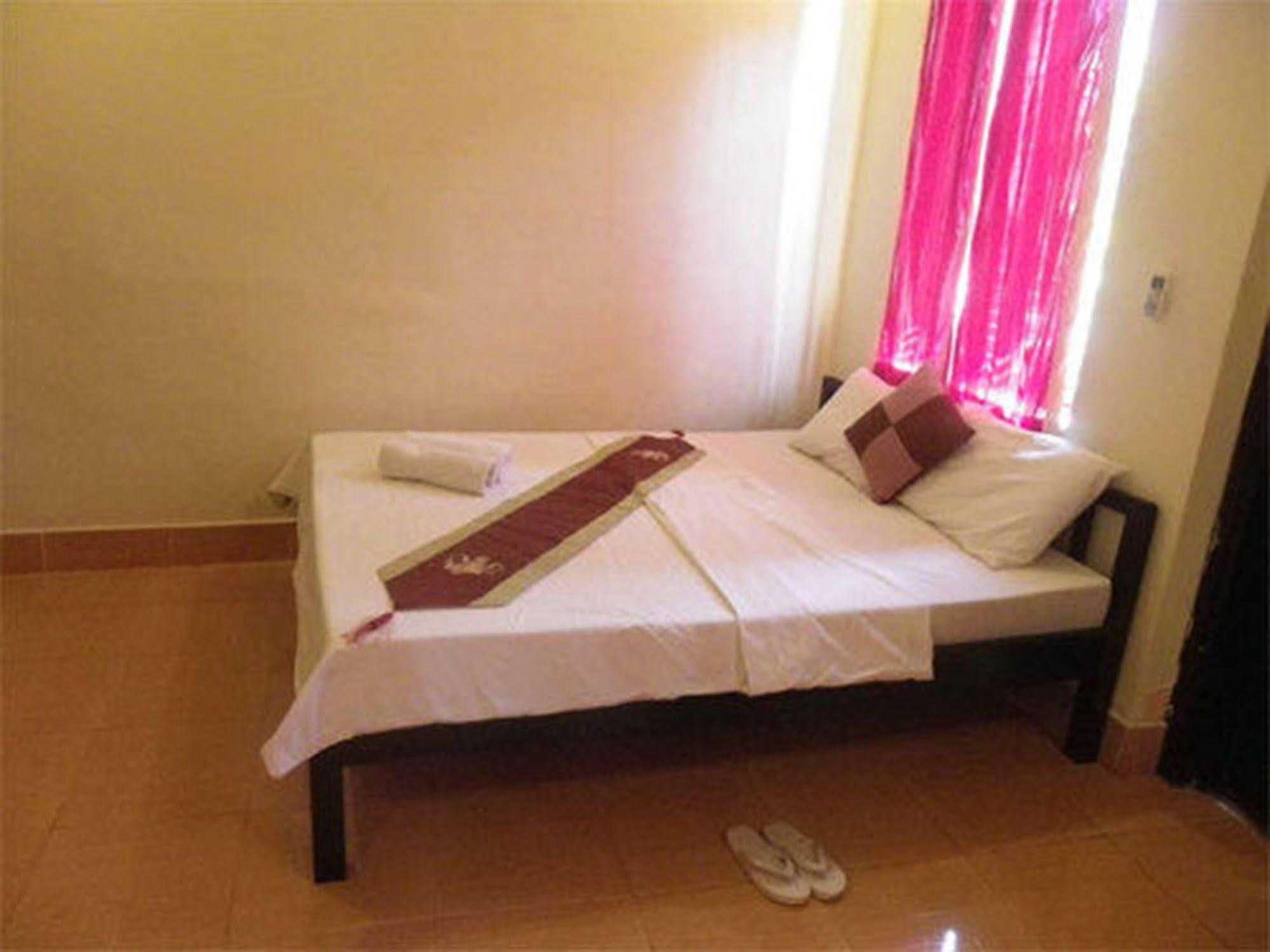 Sovanphum Guesthouse And Restaurant Phnom Penh Luaran gambar