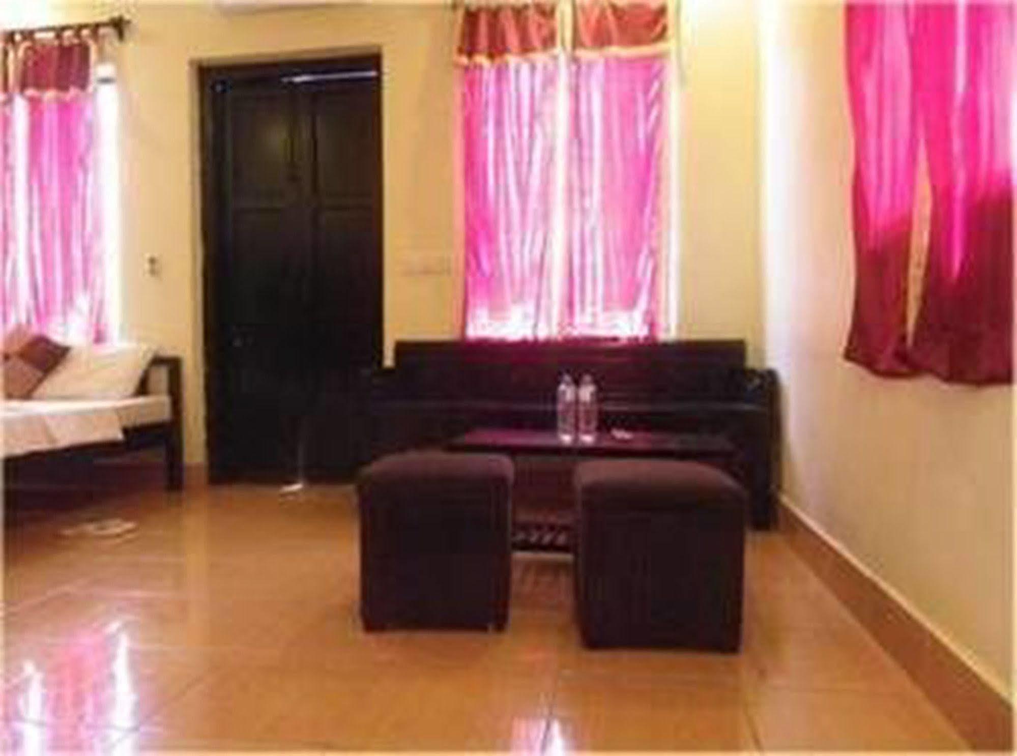 Sovanphum Guesthouse And Restaurant Phnom Penh Luaran gambar