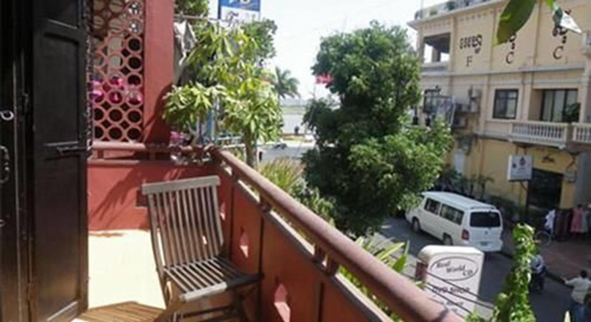 Sovanphum Guesthouse And Restaurant Phnom Penh Luaran gambar